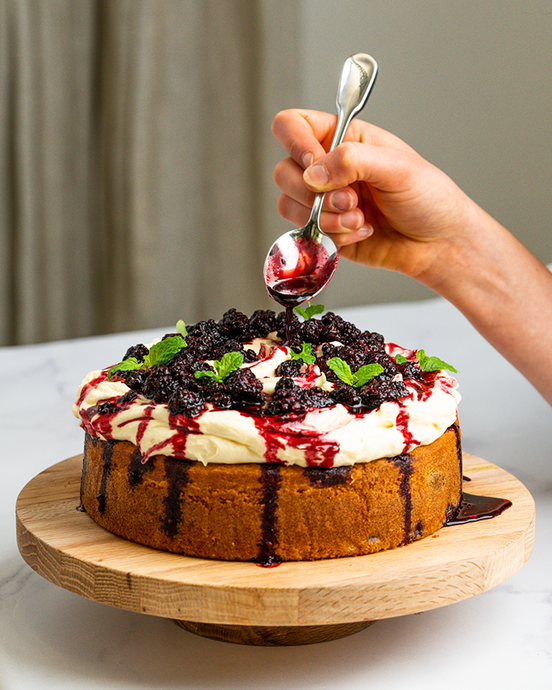 Summer Blackberry & White Chocolate Cake